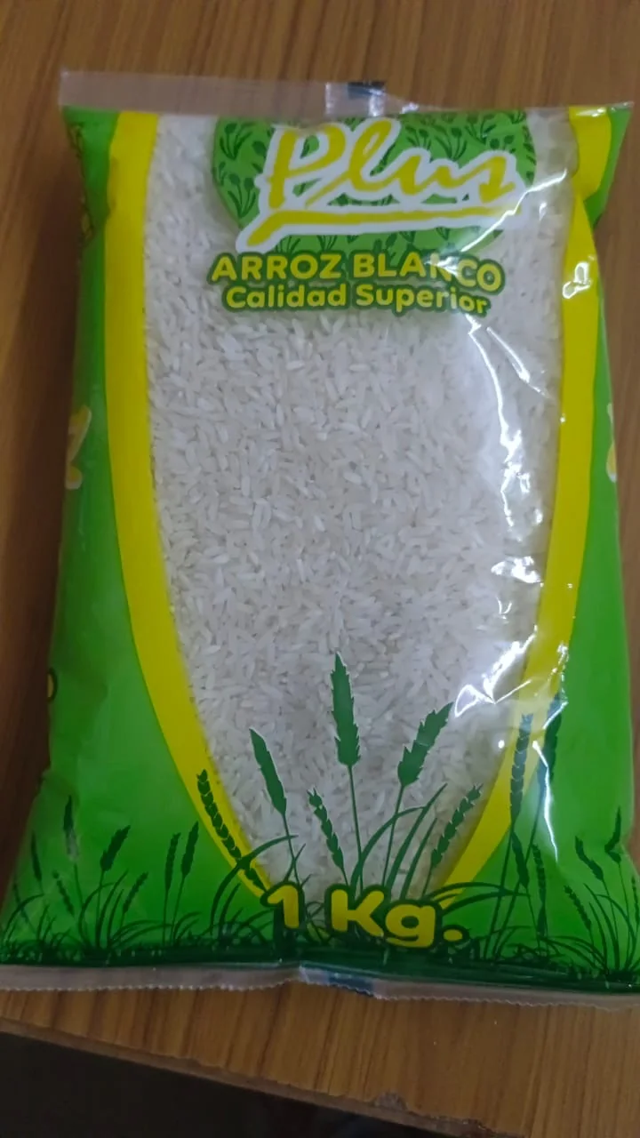 Plus Arroz Blanco Calidad Superior white rice in a printed 1 kg transparent-window pouch